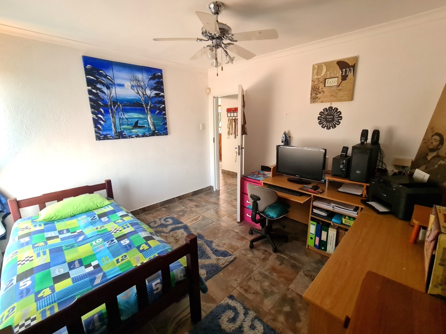4 Bedroom Property for Sale in Ferreira Town Eastern Cape